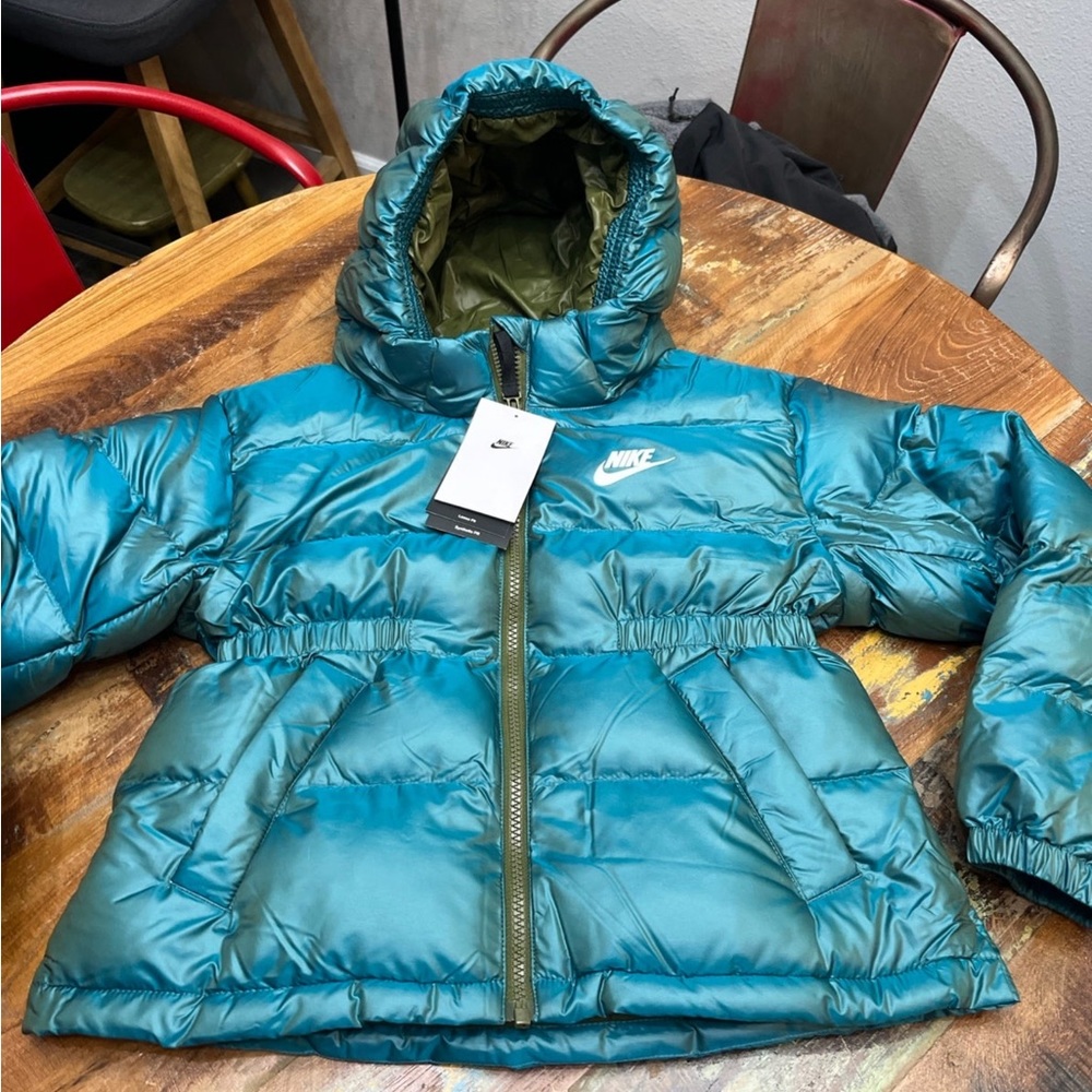 NWT Nike Youth Girls Puffer Jacket